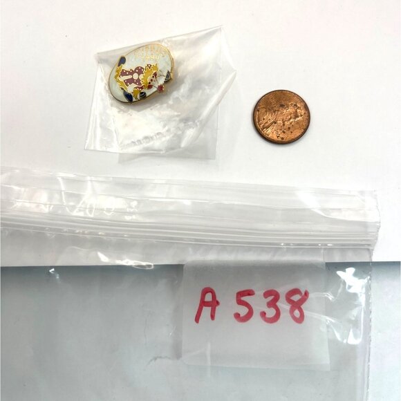 Cyprus 1999 Souvenir Pin Vintage Enamel Metal Badge Collectible A538 - Picture 4 of 4